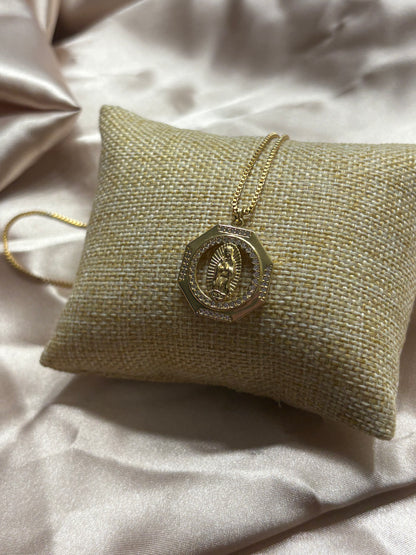 Virgen Gold Neckless