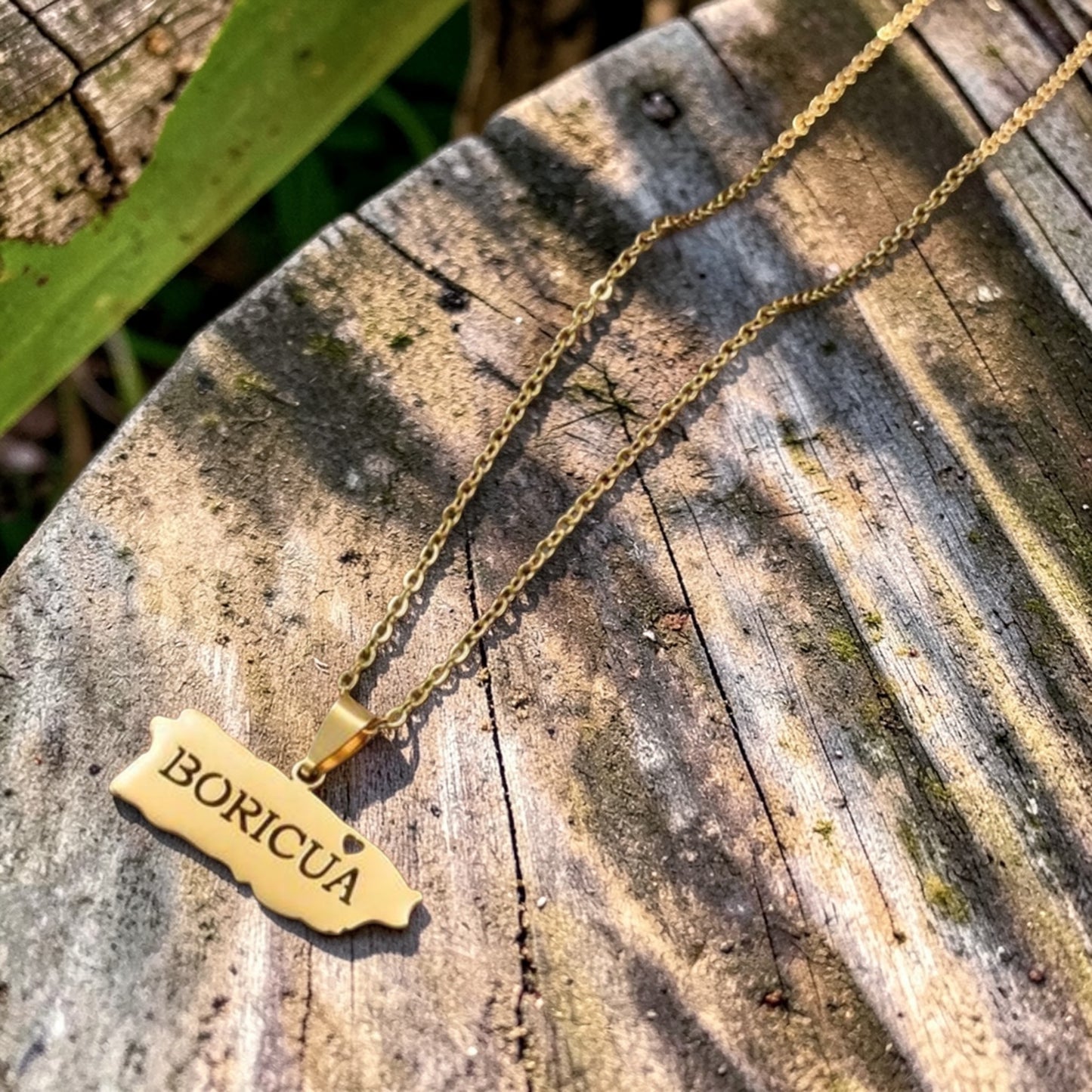 Boricua Necklace isla