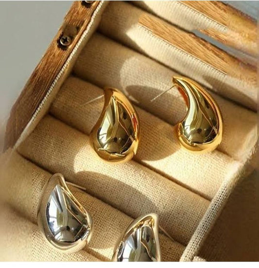 Gold Teardrop Earring