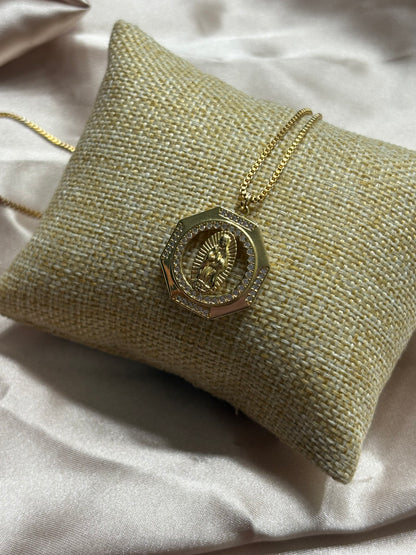 Virgen Gold Neckless
